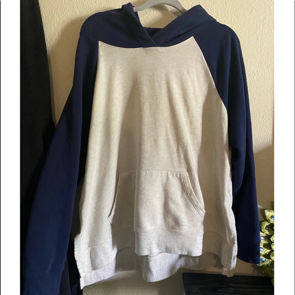 Old navy sweatshirt